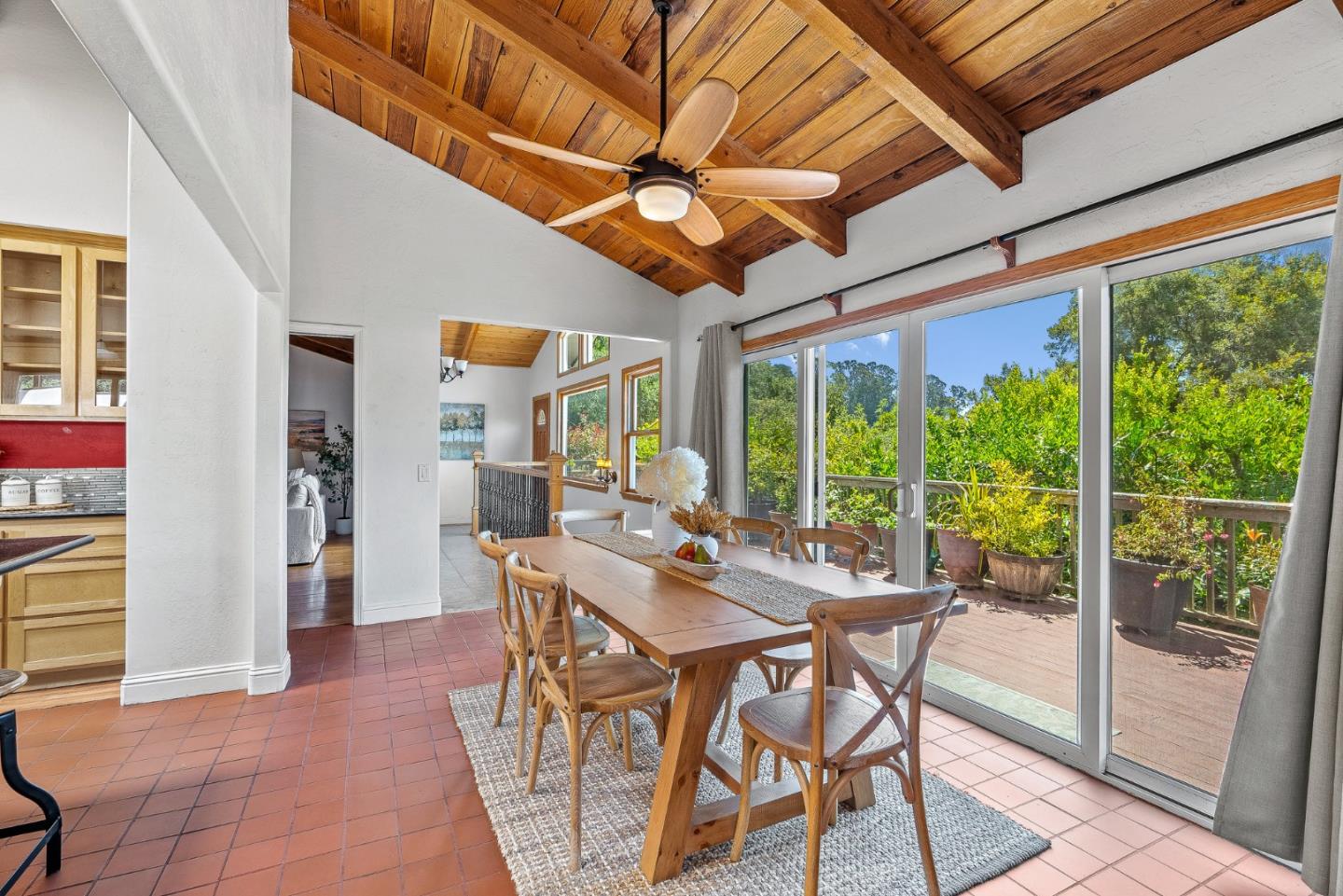 800 Ranchitos Del Sol