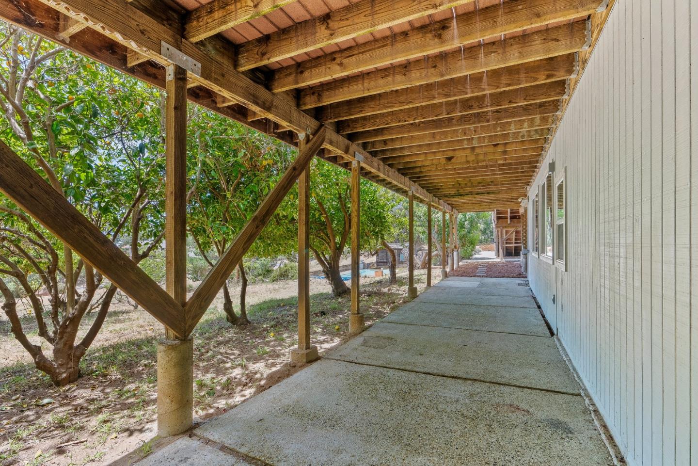 800 Ranchitos Del Sol