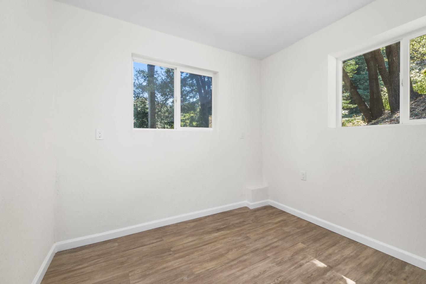 2480 Redwood Drive