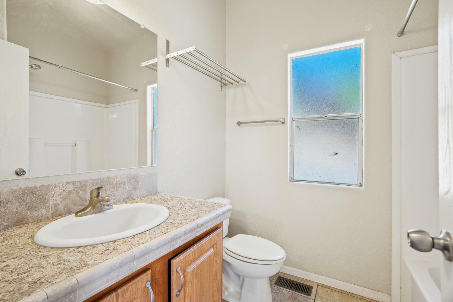 676 Pleasant Valley Lane