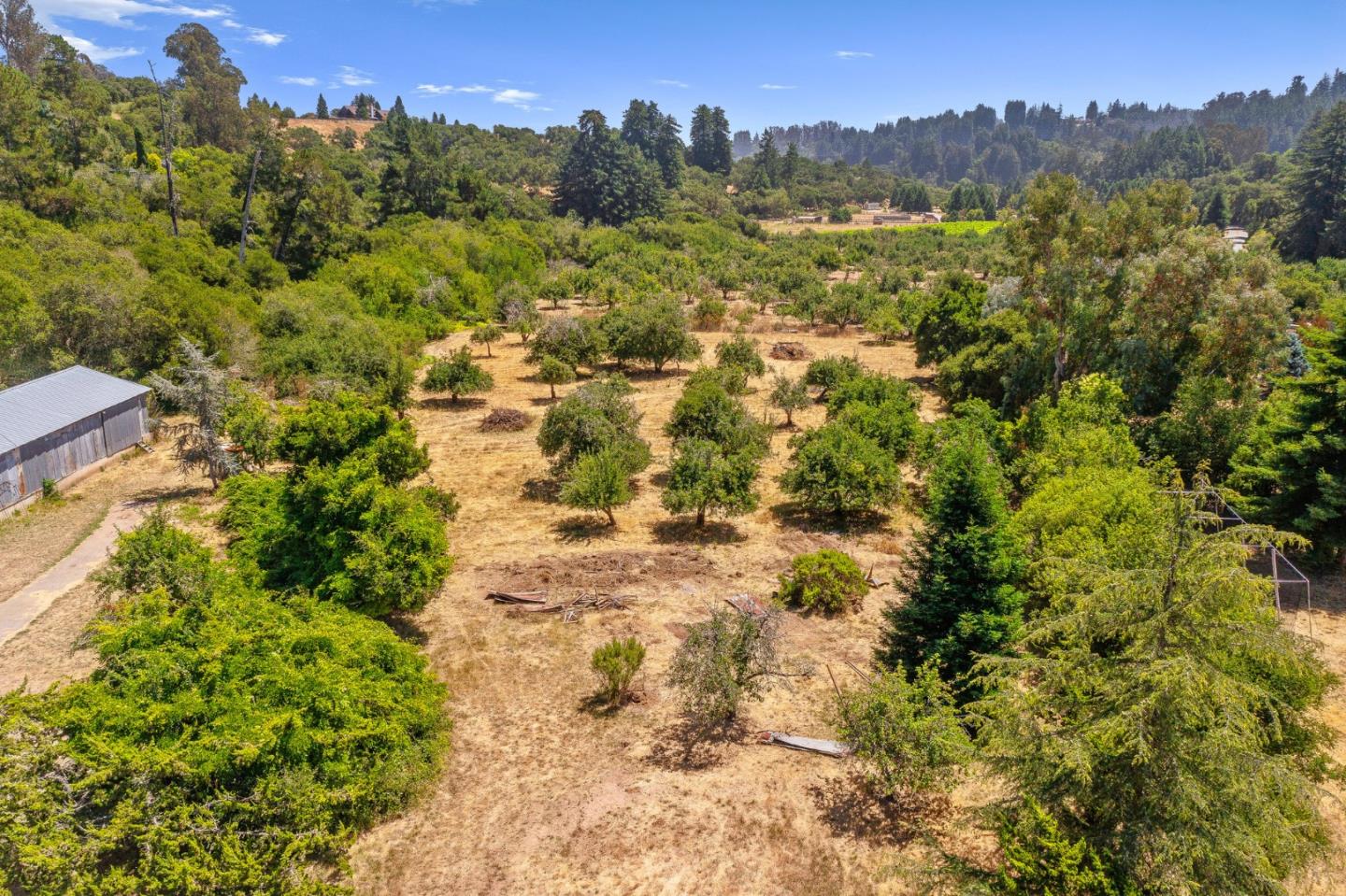 676 Pleasant Valley Lane