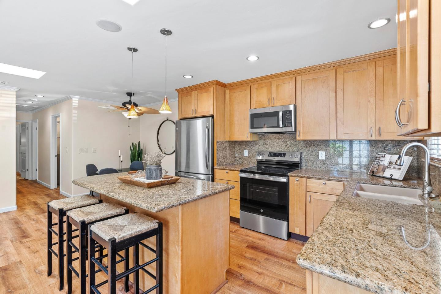 1412 Dolphin Drive