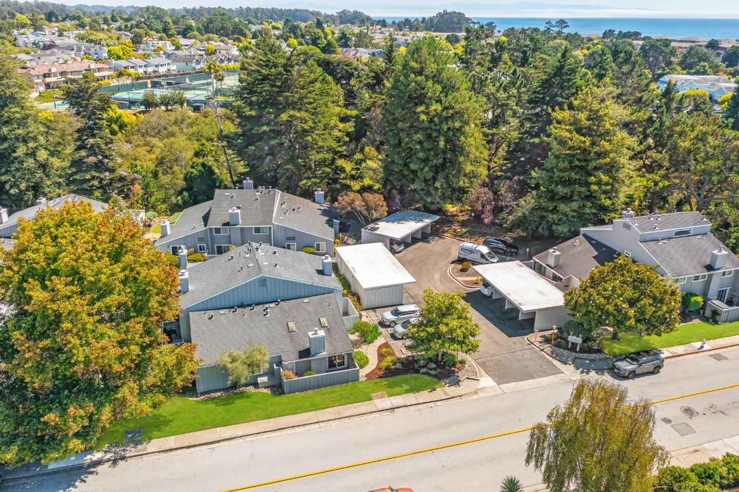 1412 Dolphin Drive