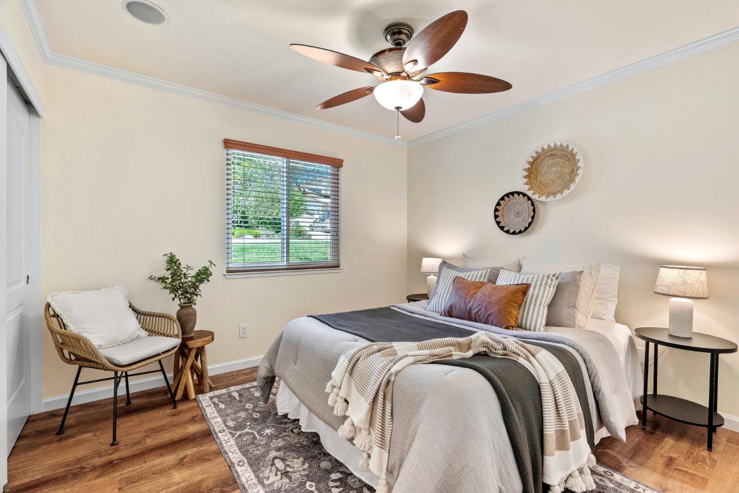 1412 Dolphin Drive