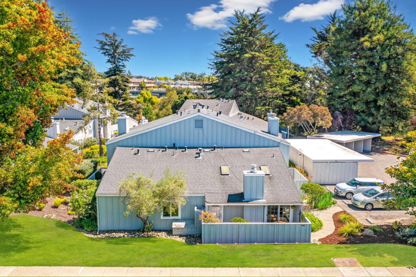 1412 Dolphin Drive