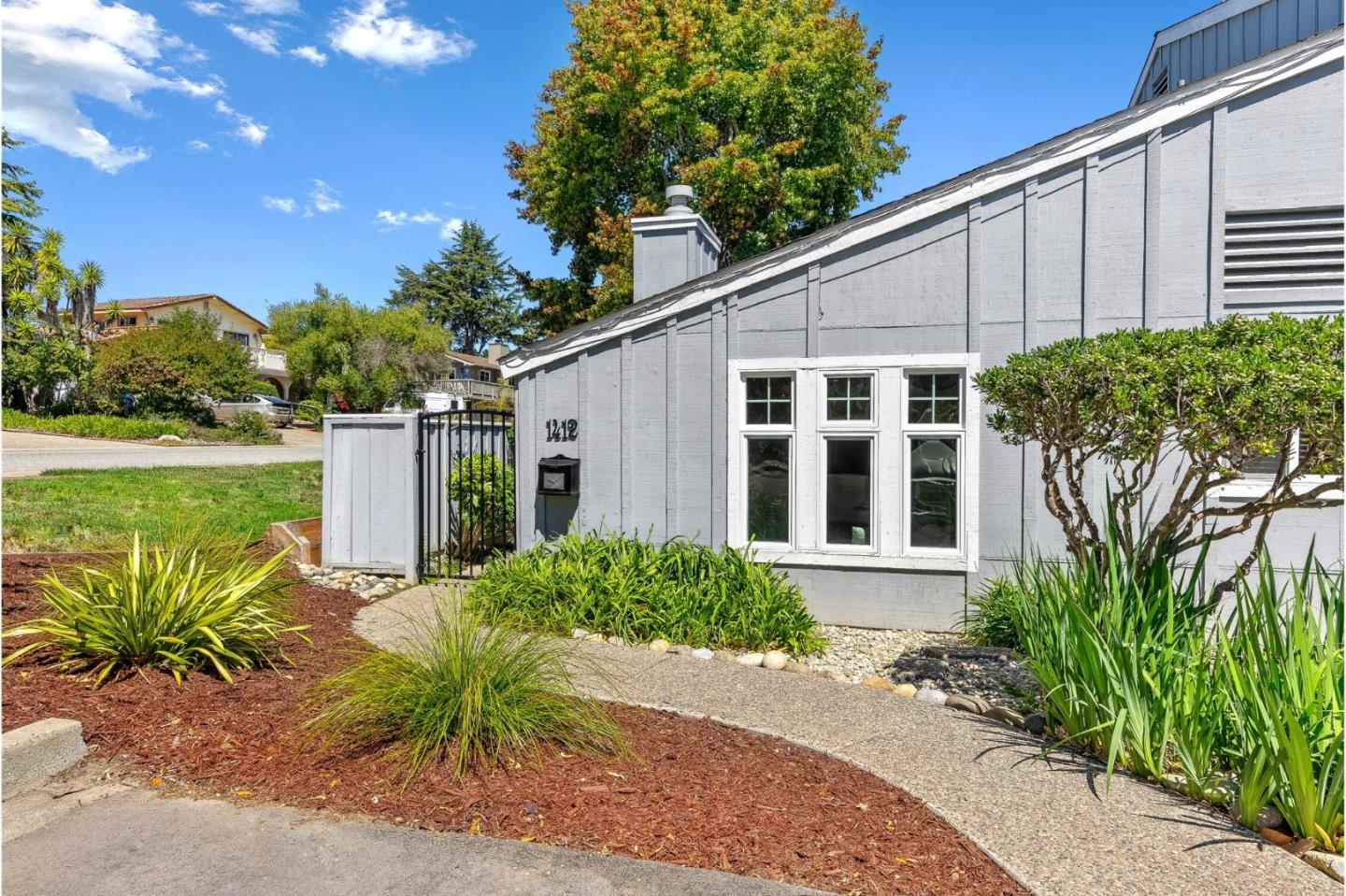1412 Dolphin Drive