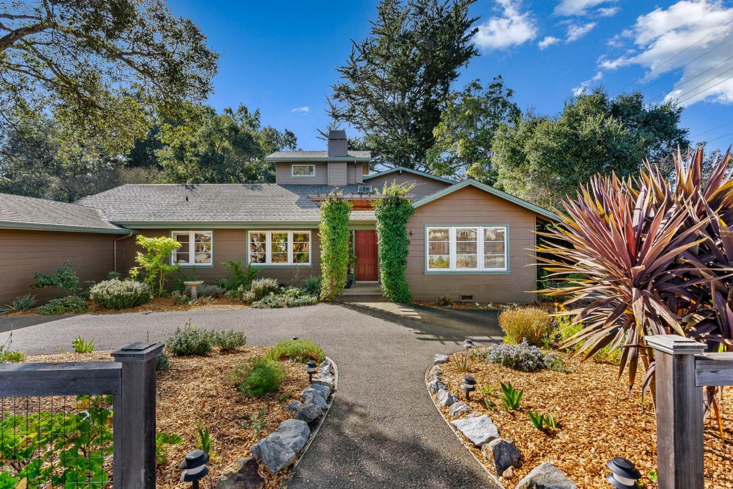 246 Meadow Road