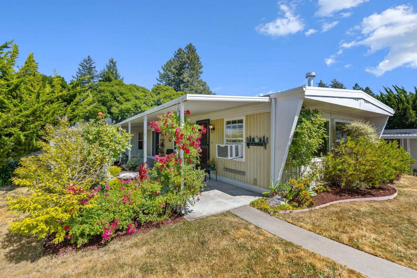 15 Oak Shadows Lane Unit: 15