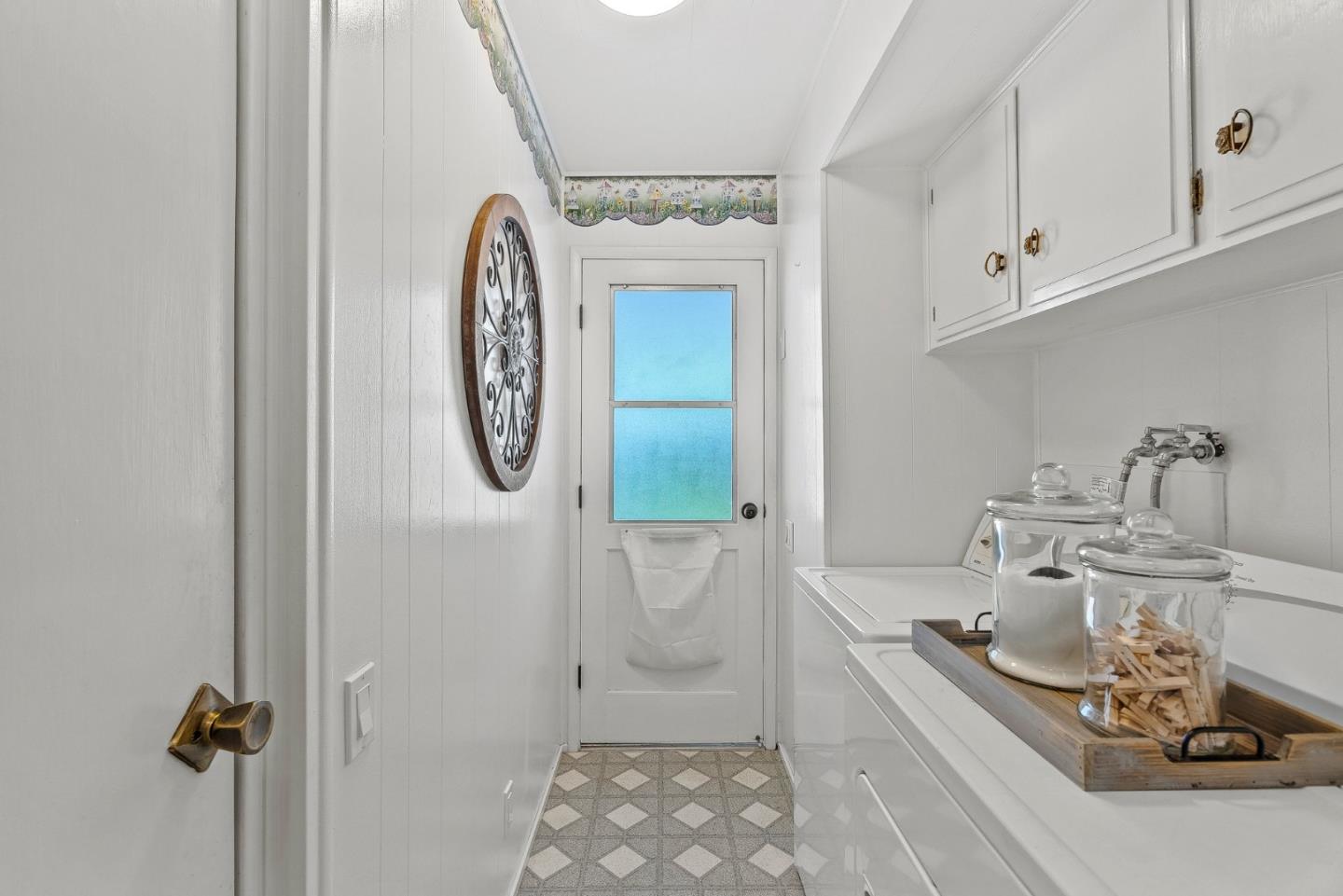 15 Oak Shadows Lane Unit: 15