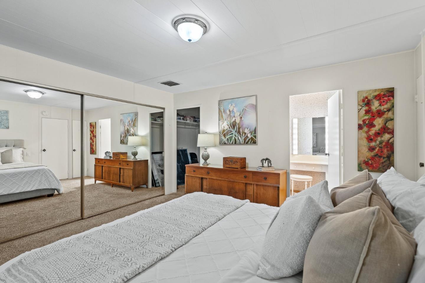 15 Oak Shadows Lane Unit: 15