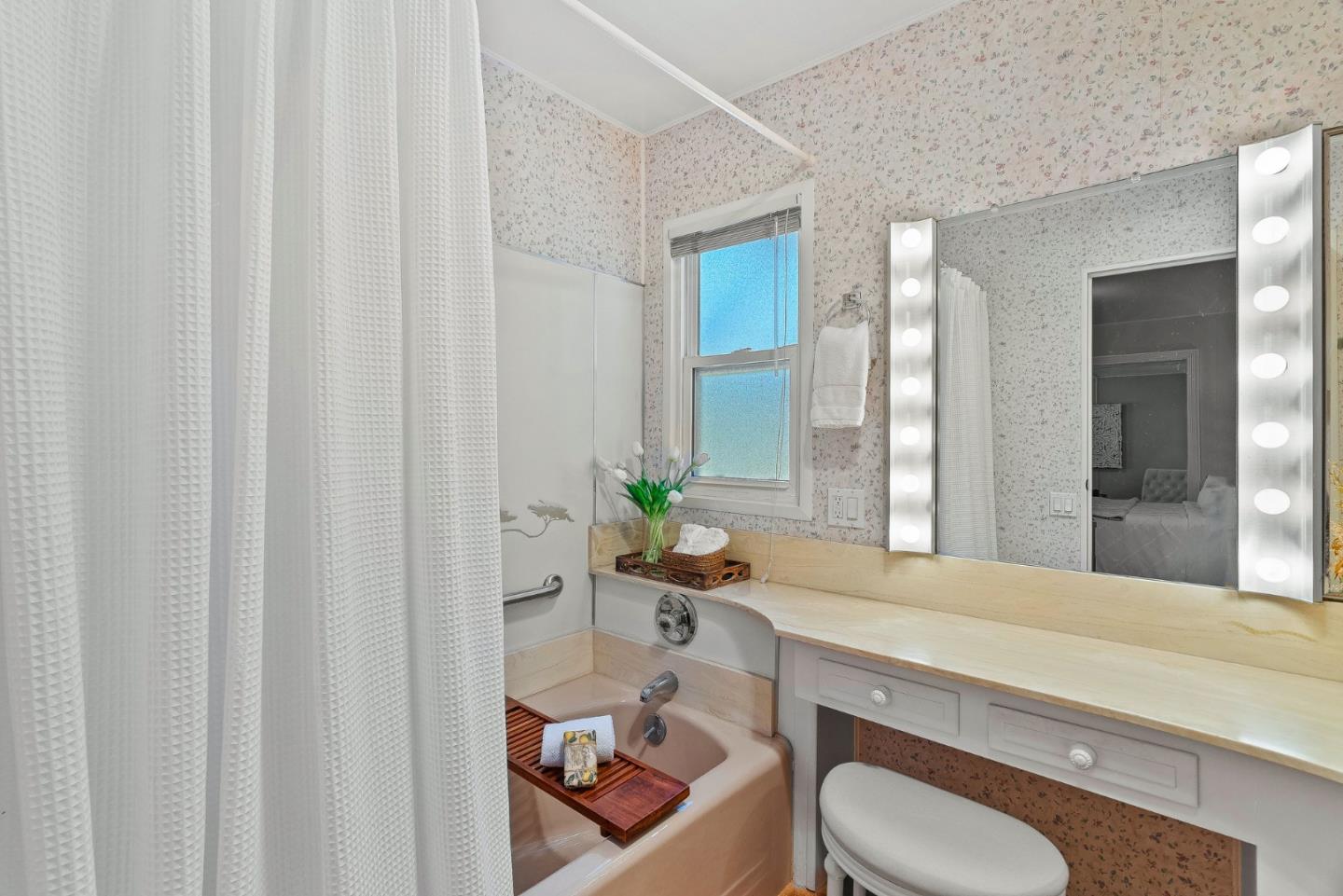 15 Oak Shadows Lane Unit: 15
