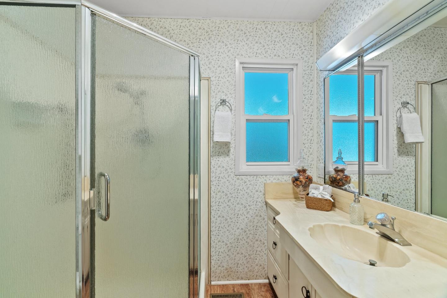15 Oak Shadows Lane Unit: 15
