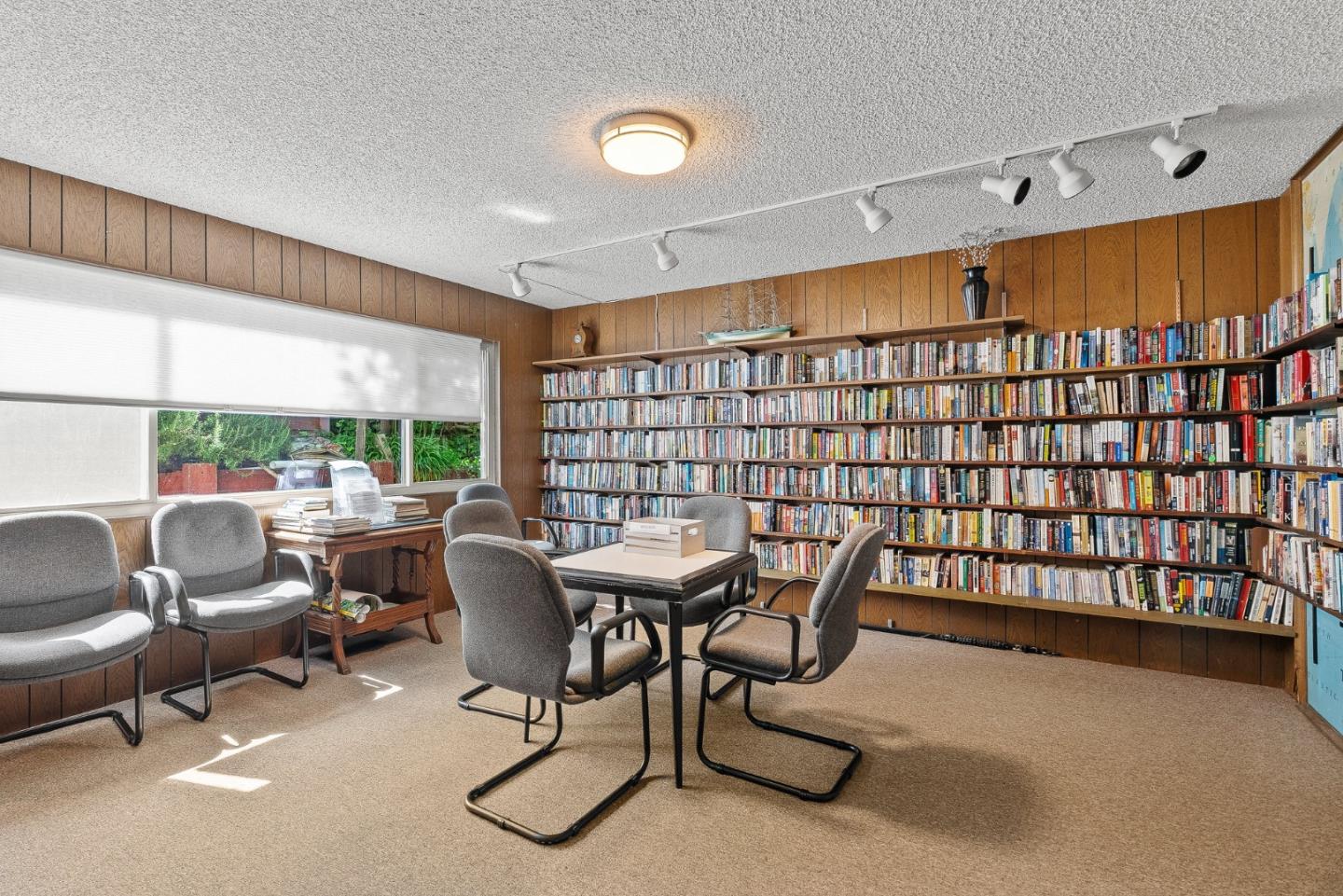 15 Oak Shadows Lane Unit: 15