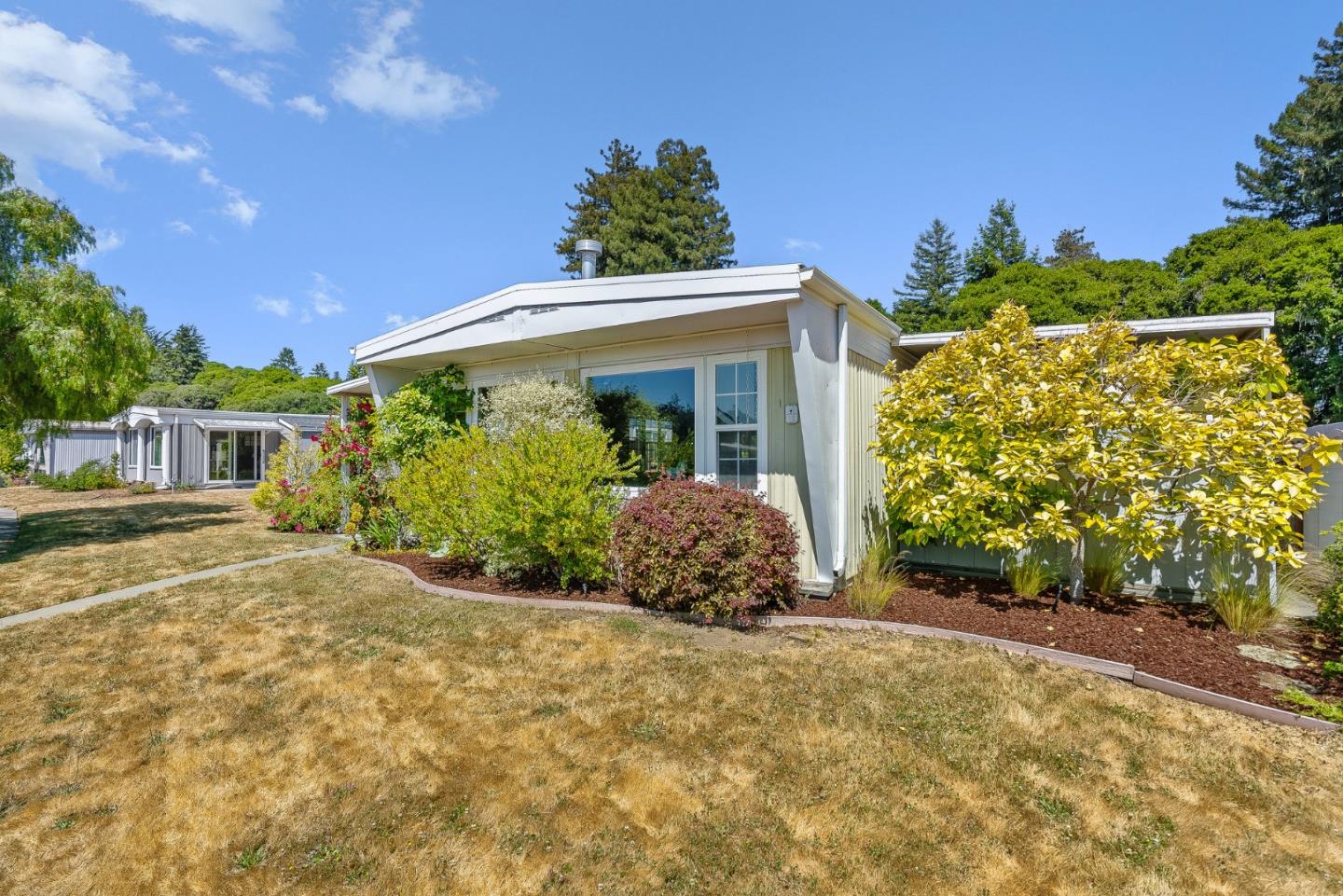 15 Oak Shadows Lane Unit: 15