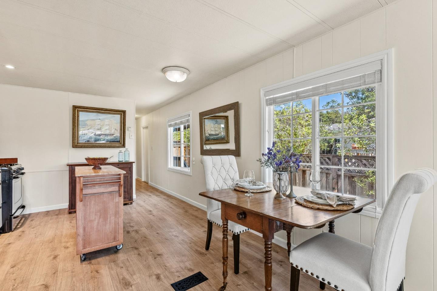 220 Mar Vista Drive Unit: 11