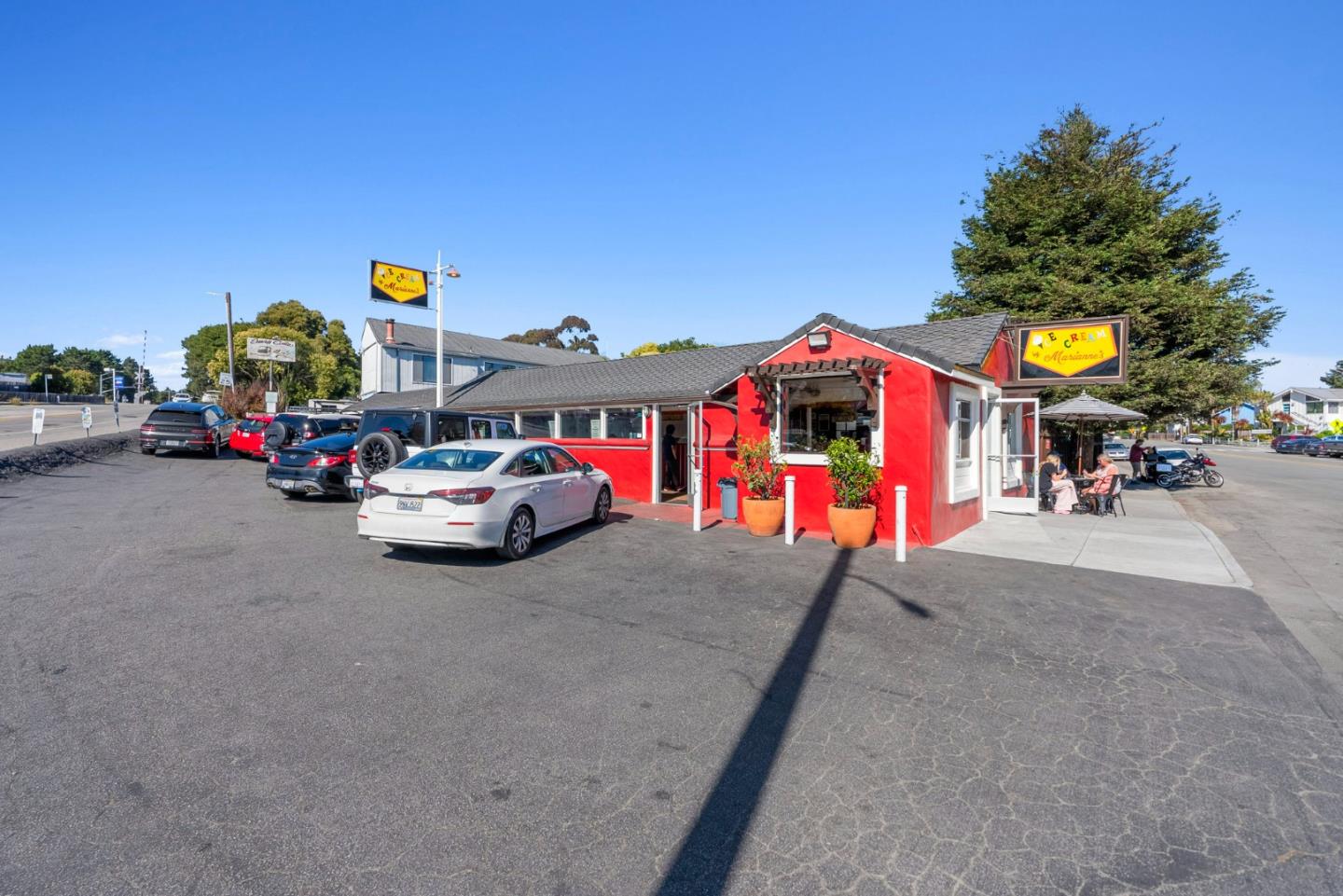 220 Mar Vista Drive Unit: 11