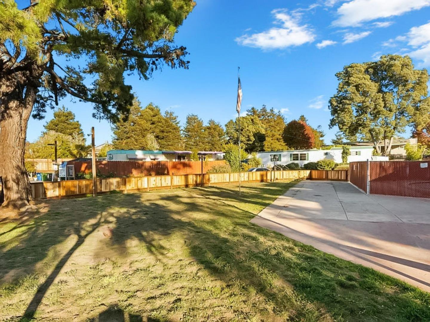 220 Mar Vista Drive Unit: 11