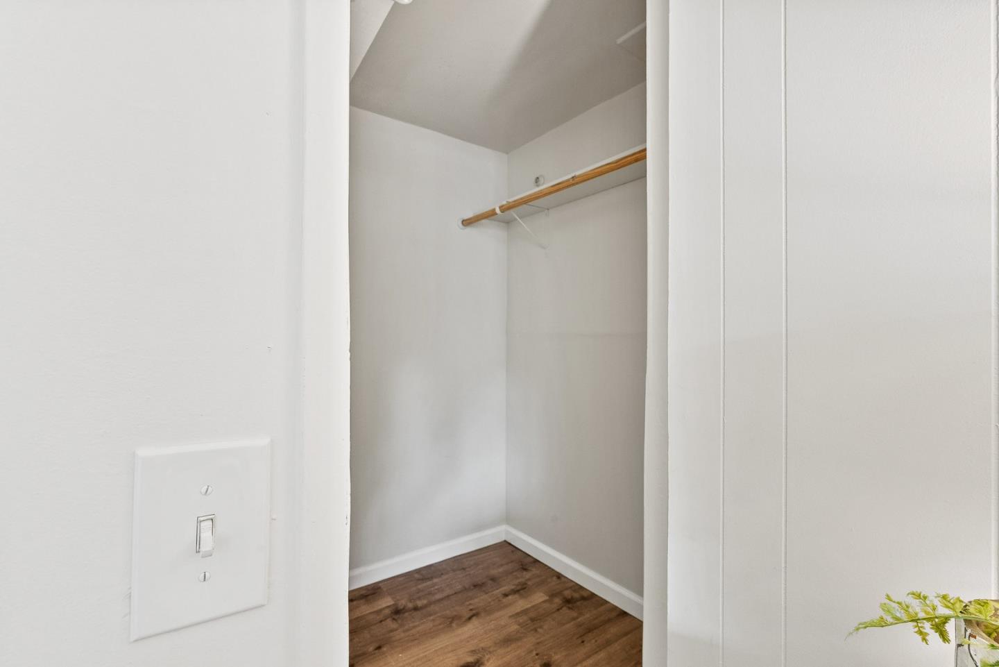 220 Mar Vista Drive Unit: 11