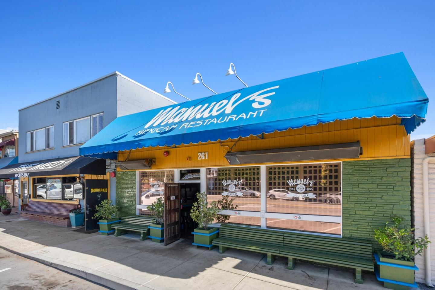 220 Mar Vista Drive Unit: 11