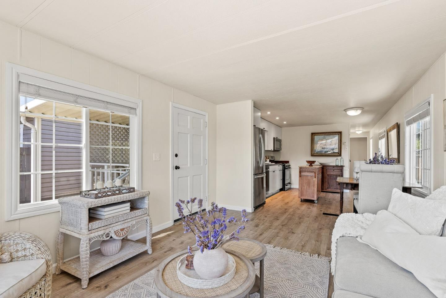 220 Mar Vista Drive Unit: 11