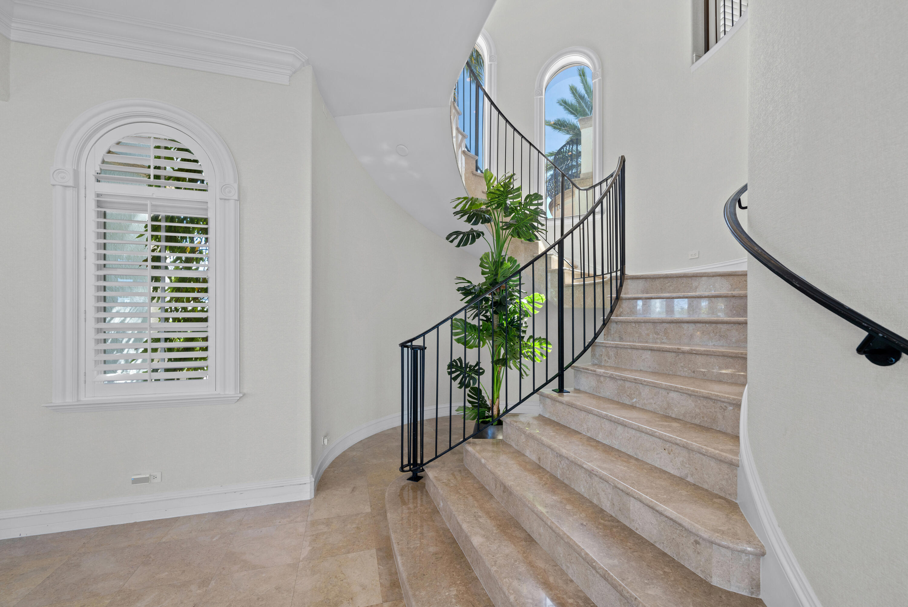 2593 SE 8th Street