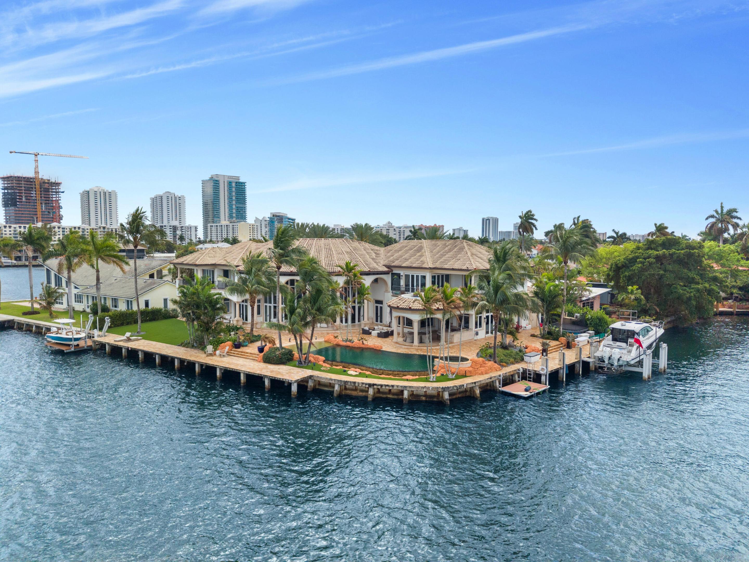 2593 SE 8th Street