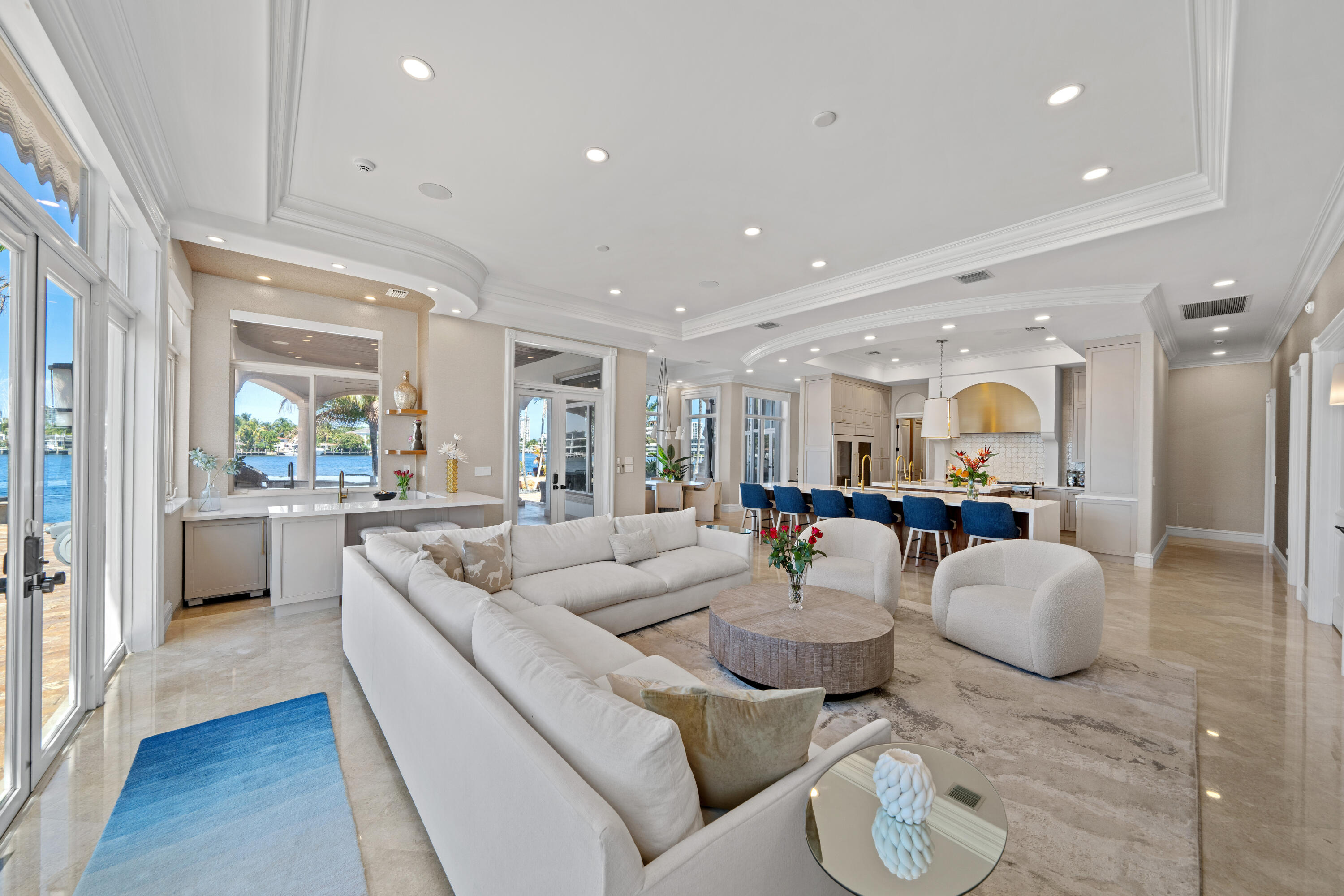2593 SE 8th Street