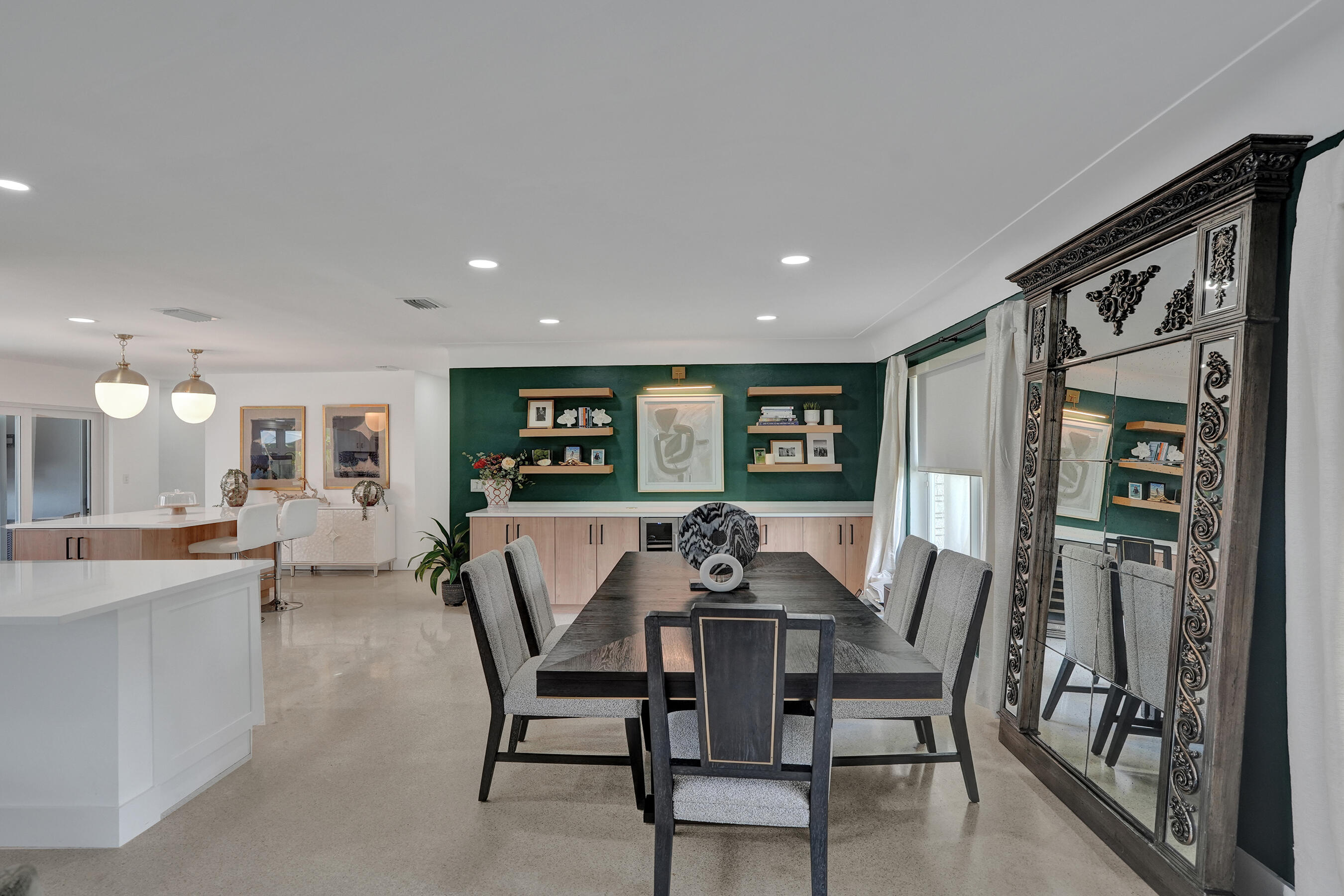 5711 Bayview Drive