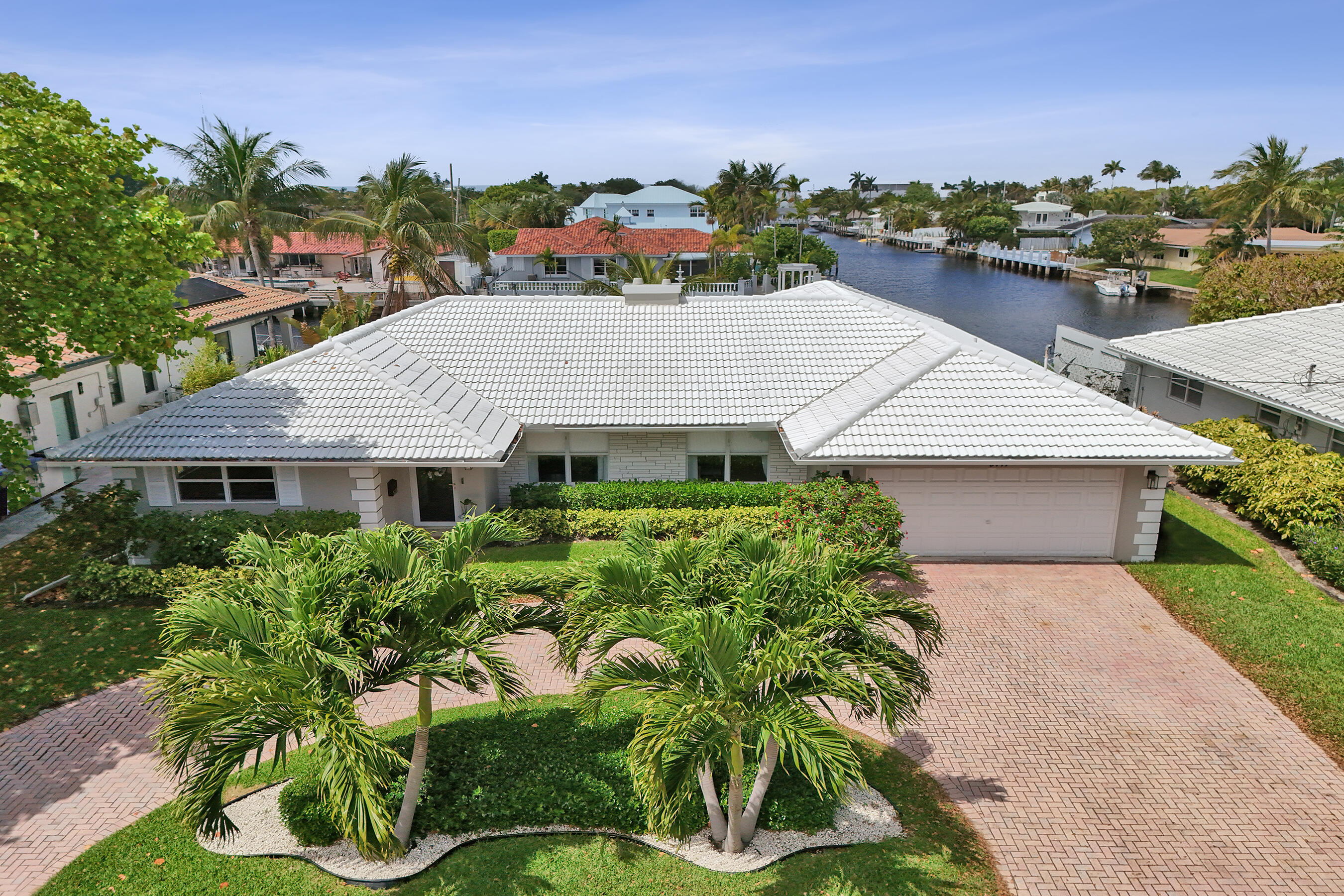 5711 Bayview Drive