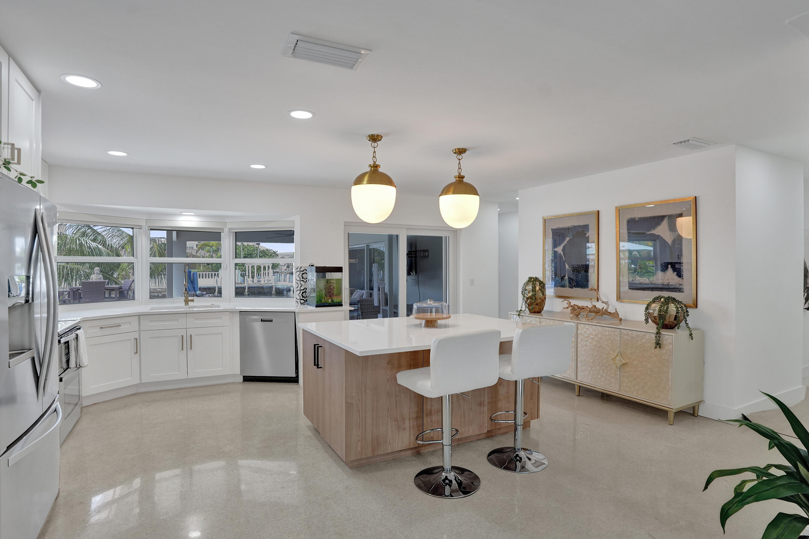 5711 Bayview Drive