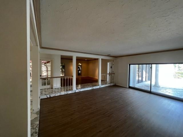 71 Bay Colony Drive