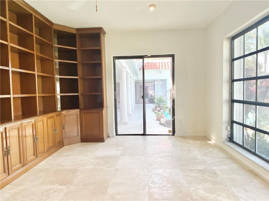 71 Bay Colony Drive