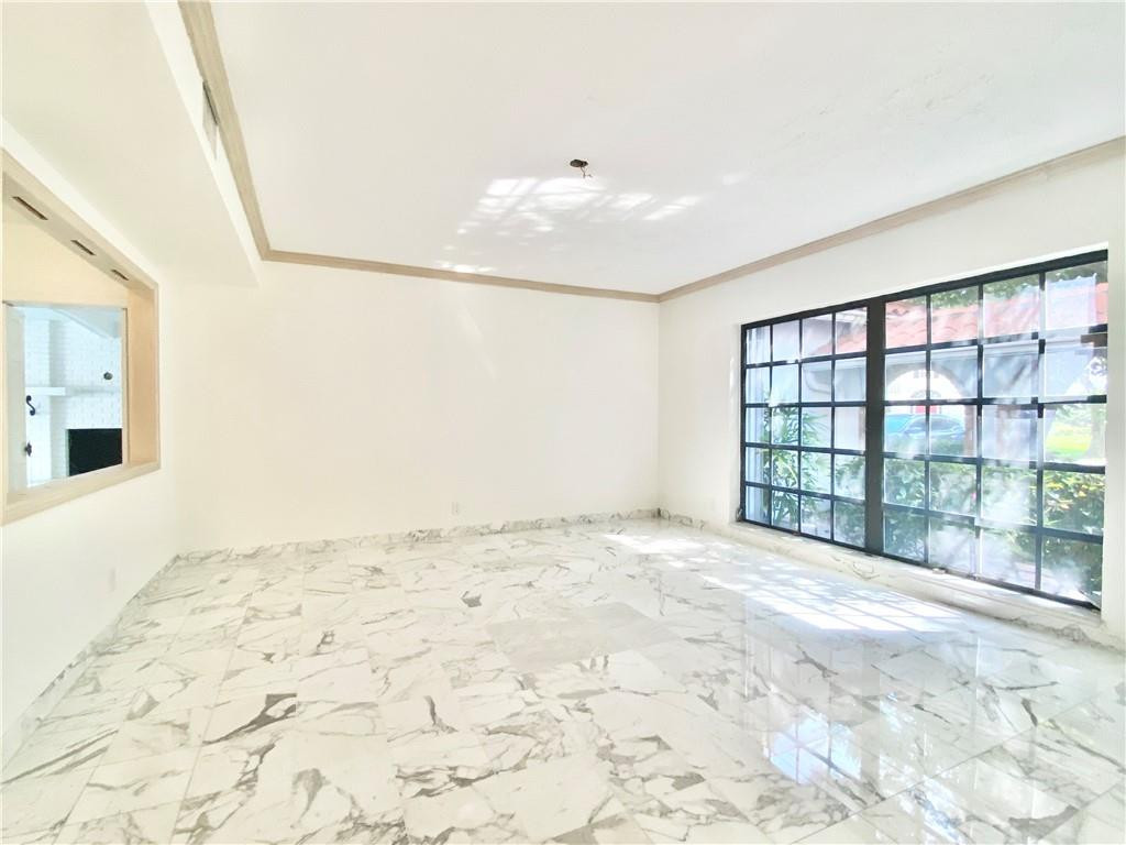 71 Bay Colony Drive