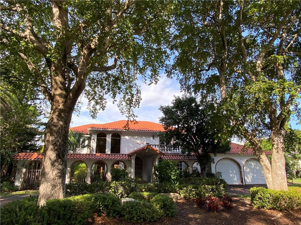 71 Bay Colony Drive