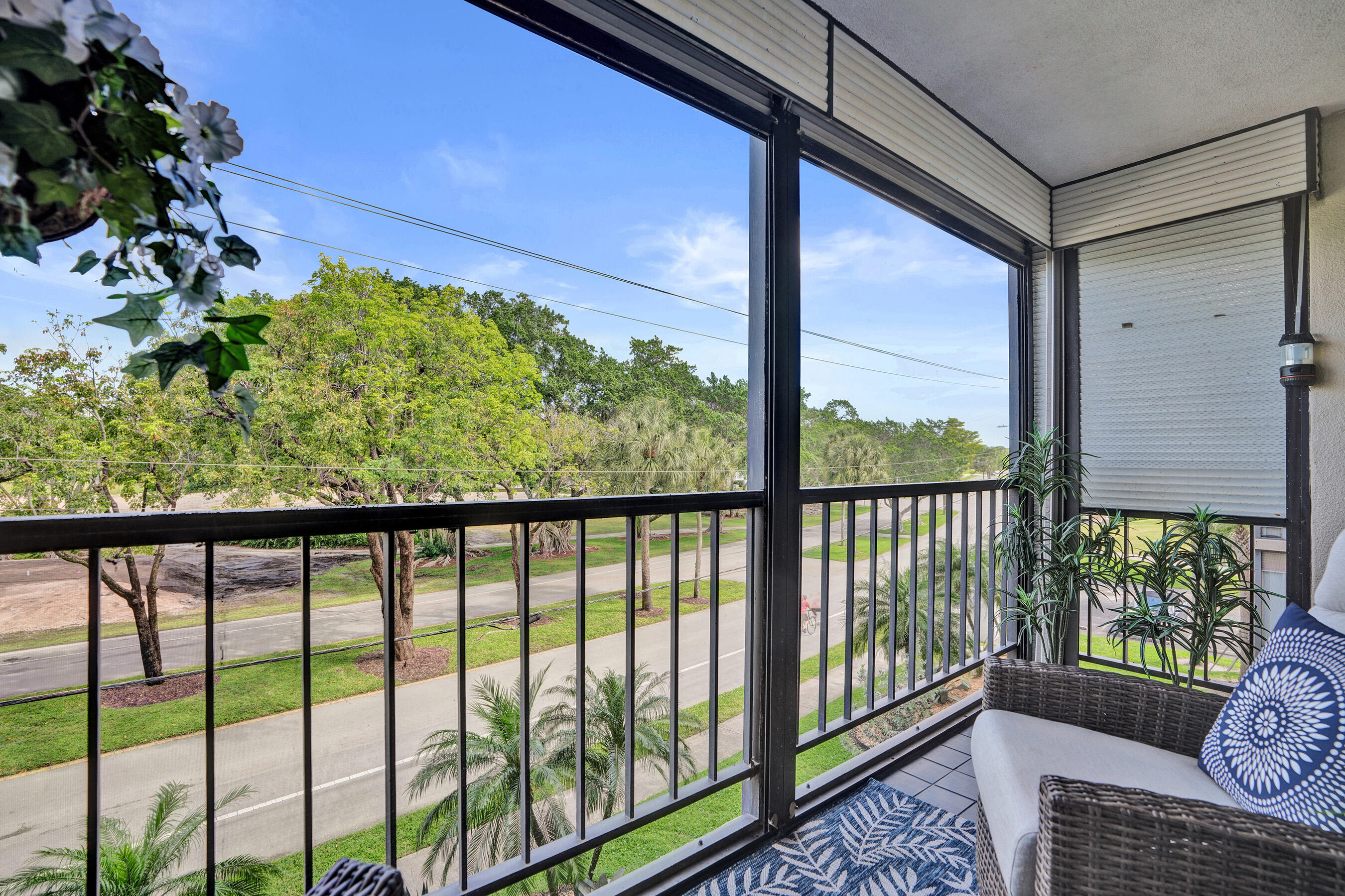 2400 Deer Creek Country Club Boulevard