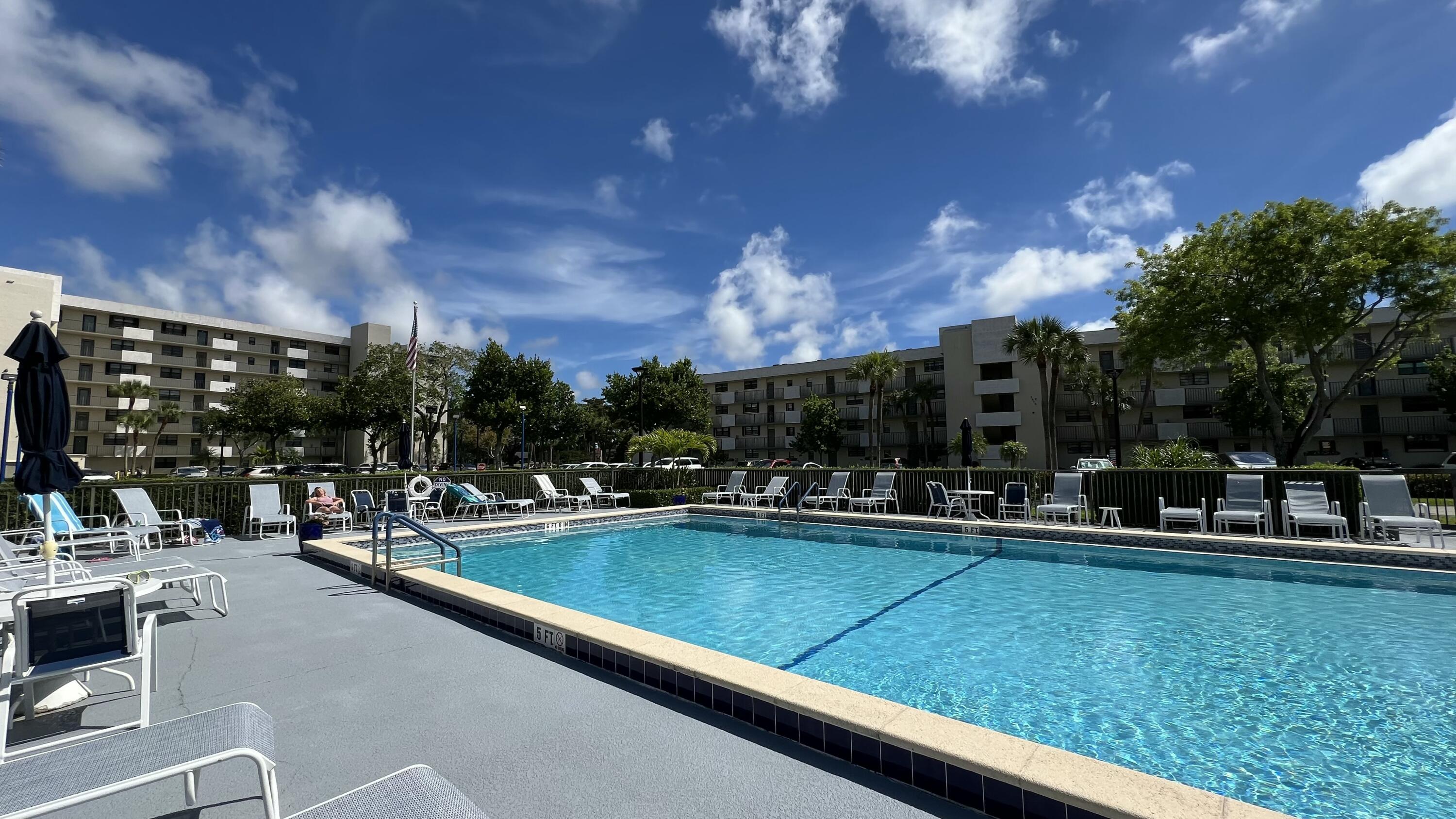 2400 Deer Creek Country Club Boulevard