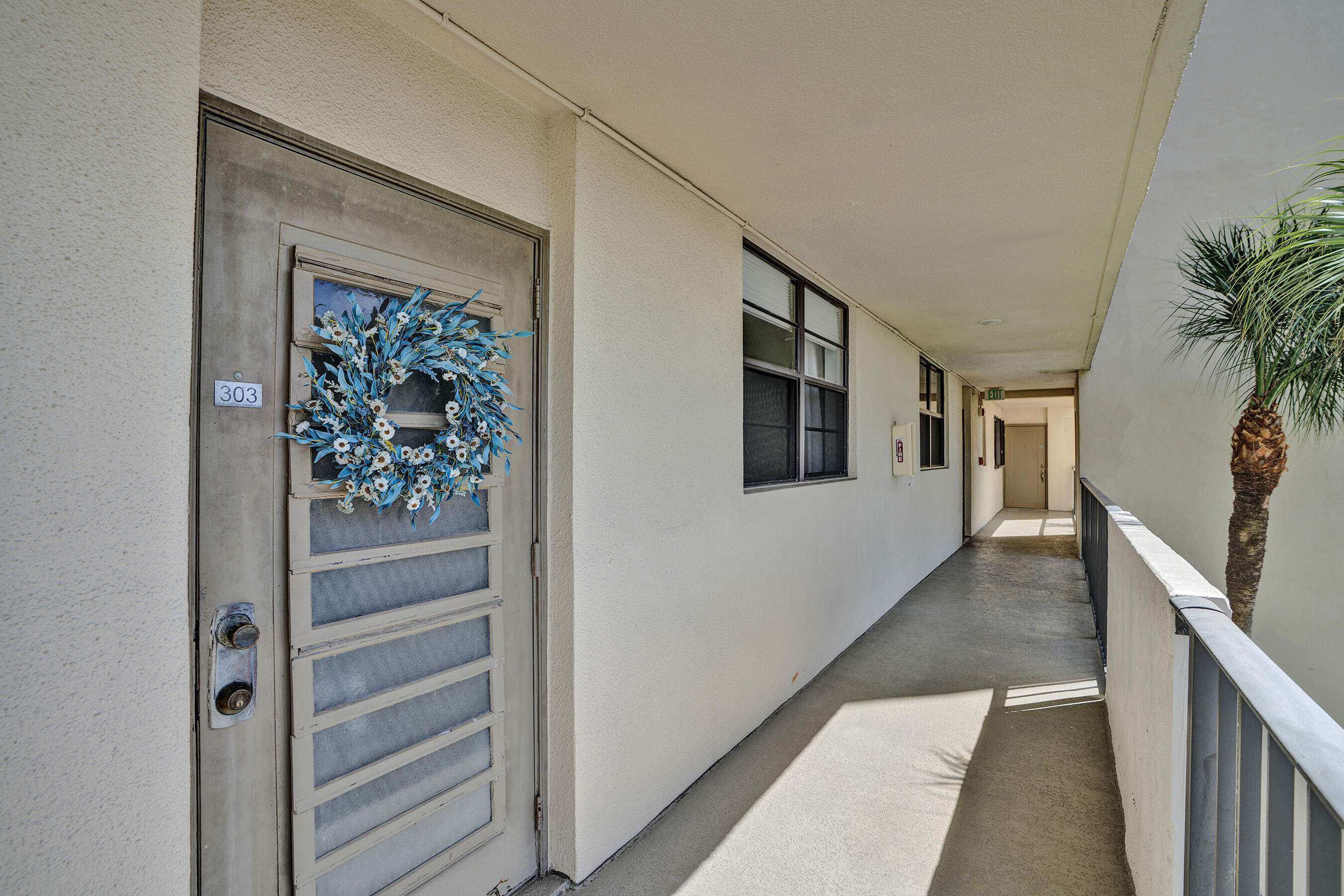 2400 Deer Creek Country Club Boulevard