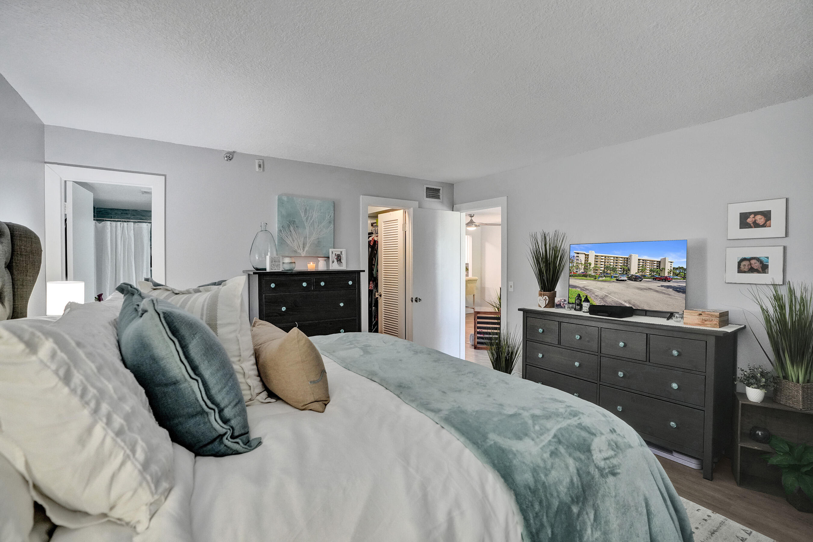 2400 Deer Creek Country Club Boulevard