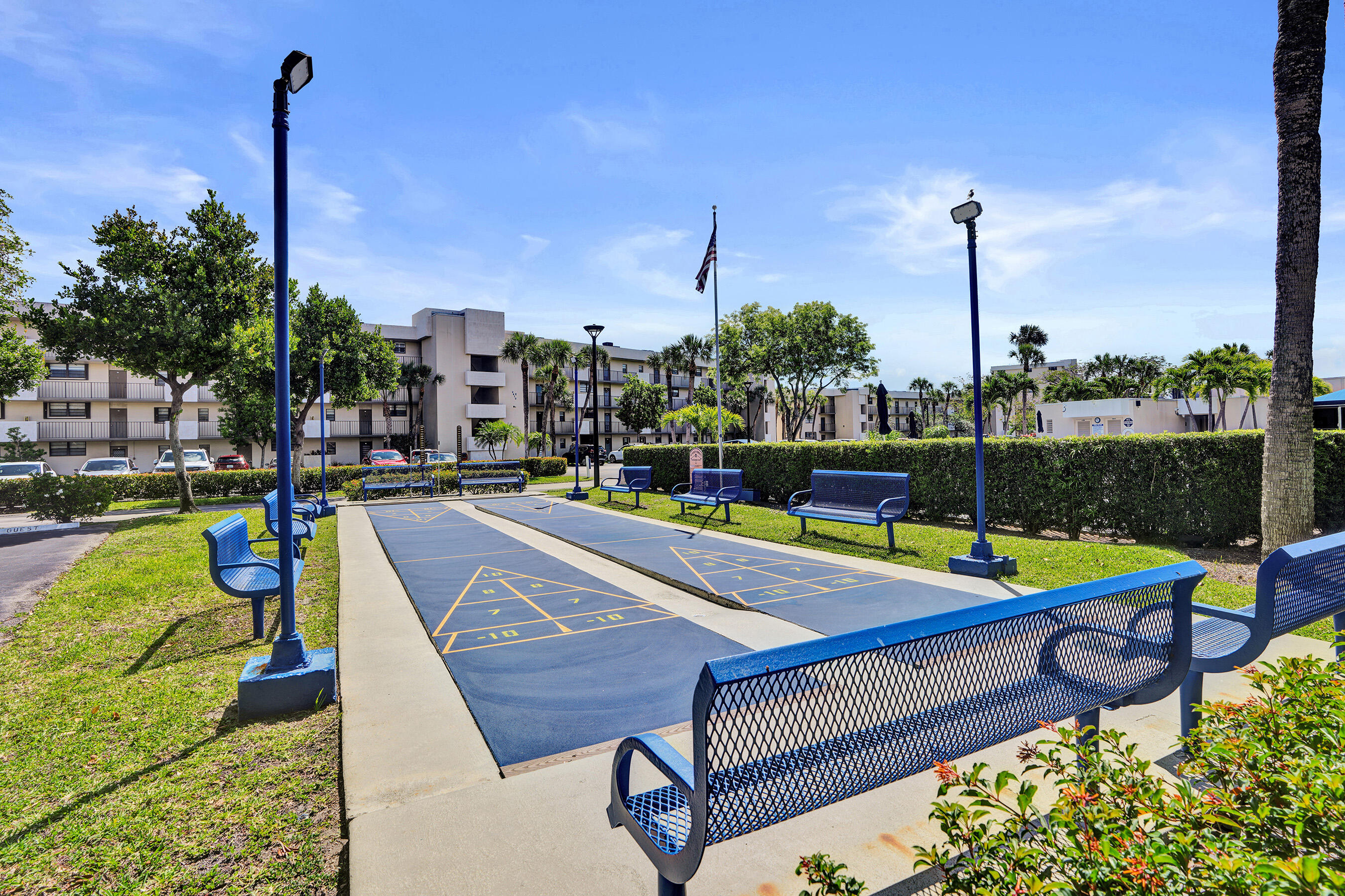 2400 Deer Creek Country Club Boulevard