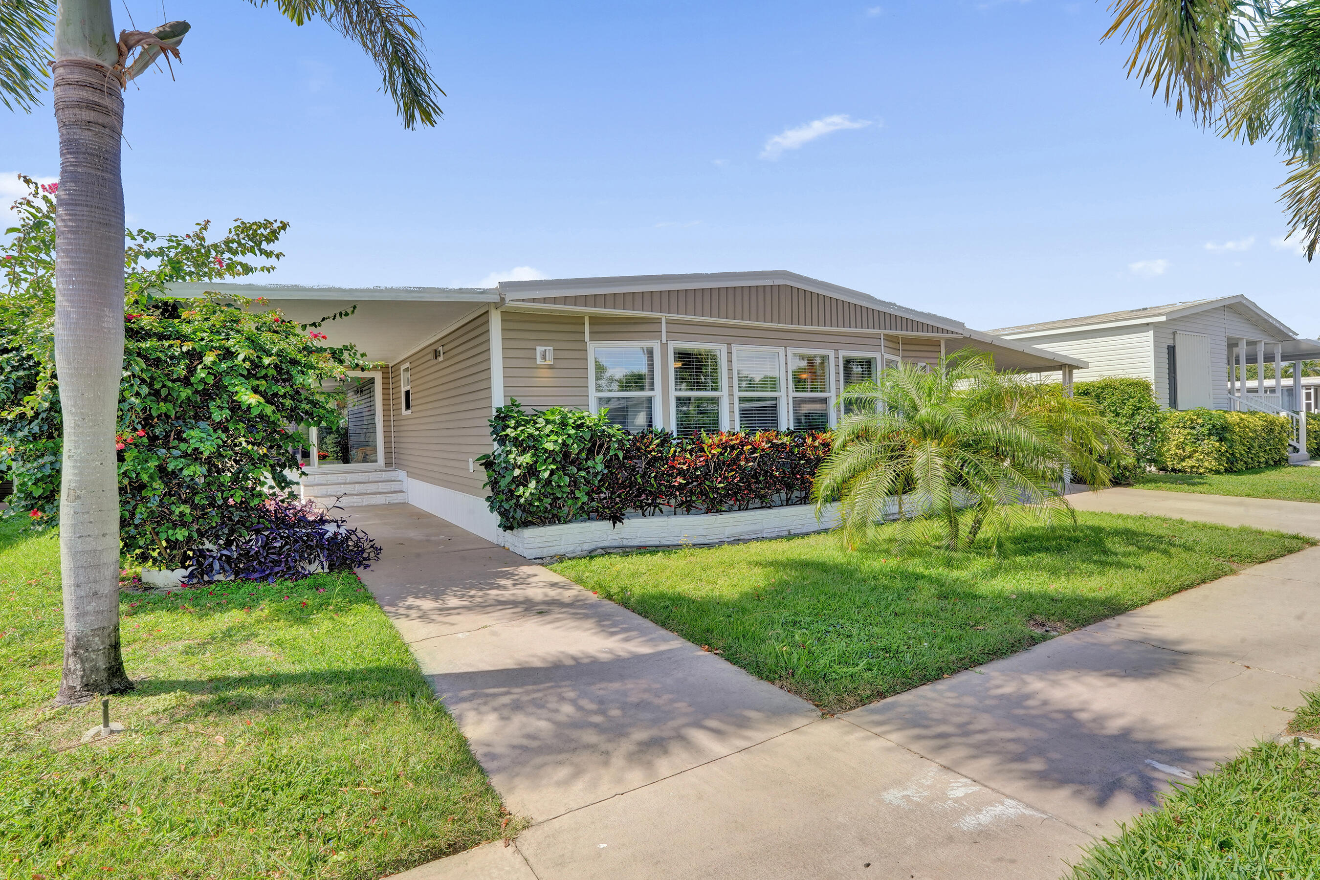 120 NW 53rd Place