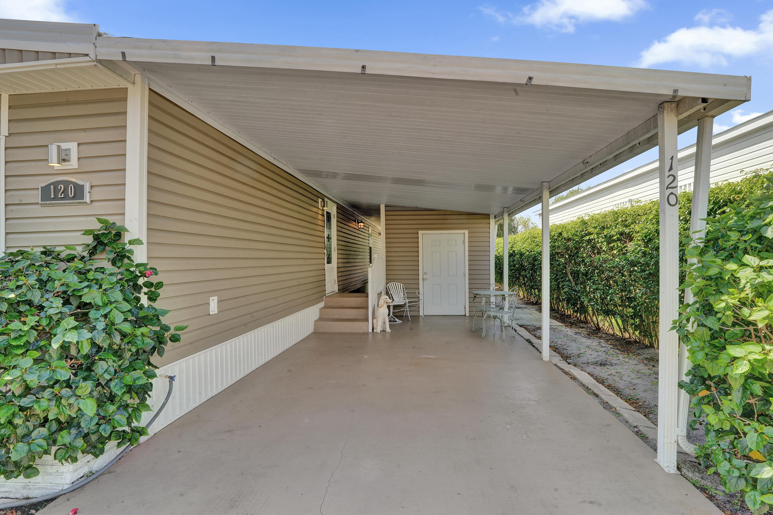 120 NW 53rd Place