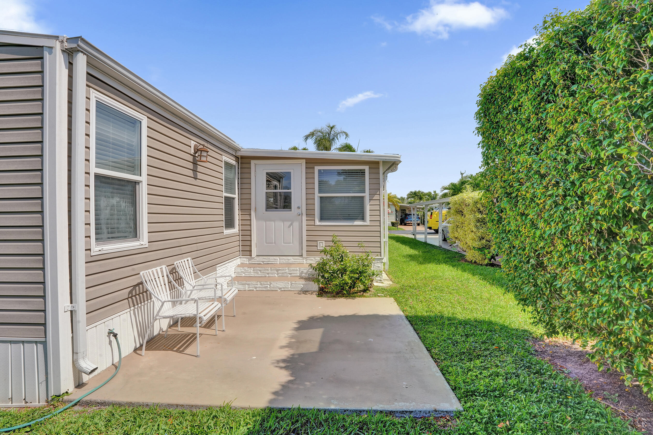 120 NW 53rd Place