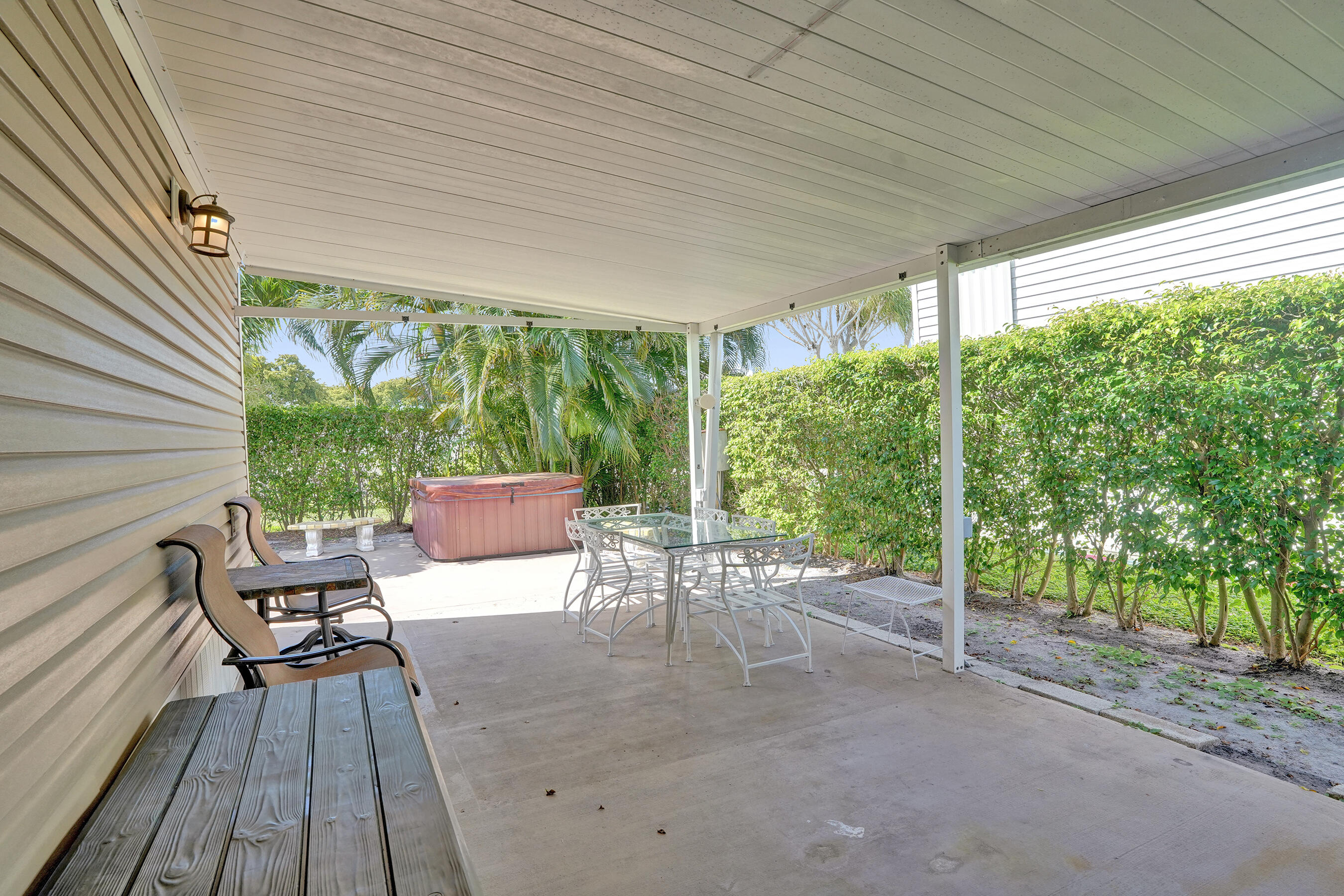 120 NW 53rd Place