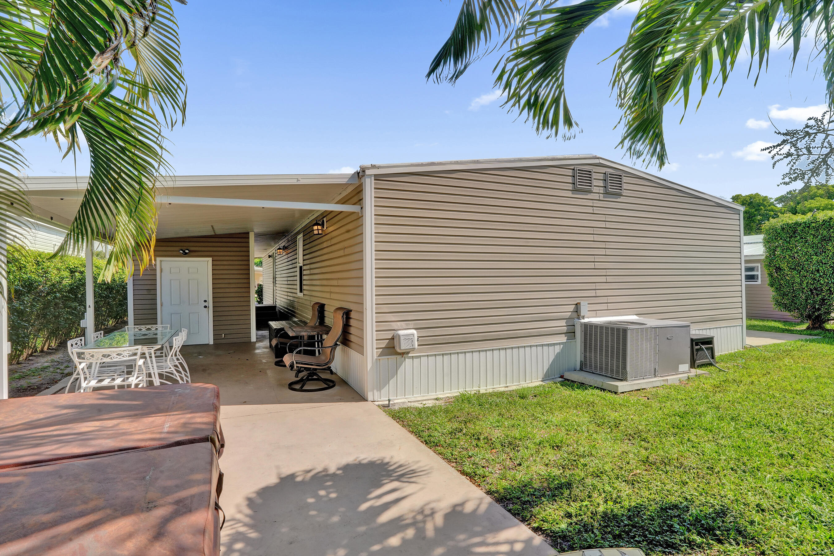 120 NW 53rd Place