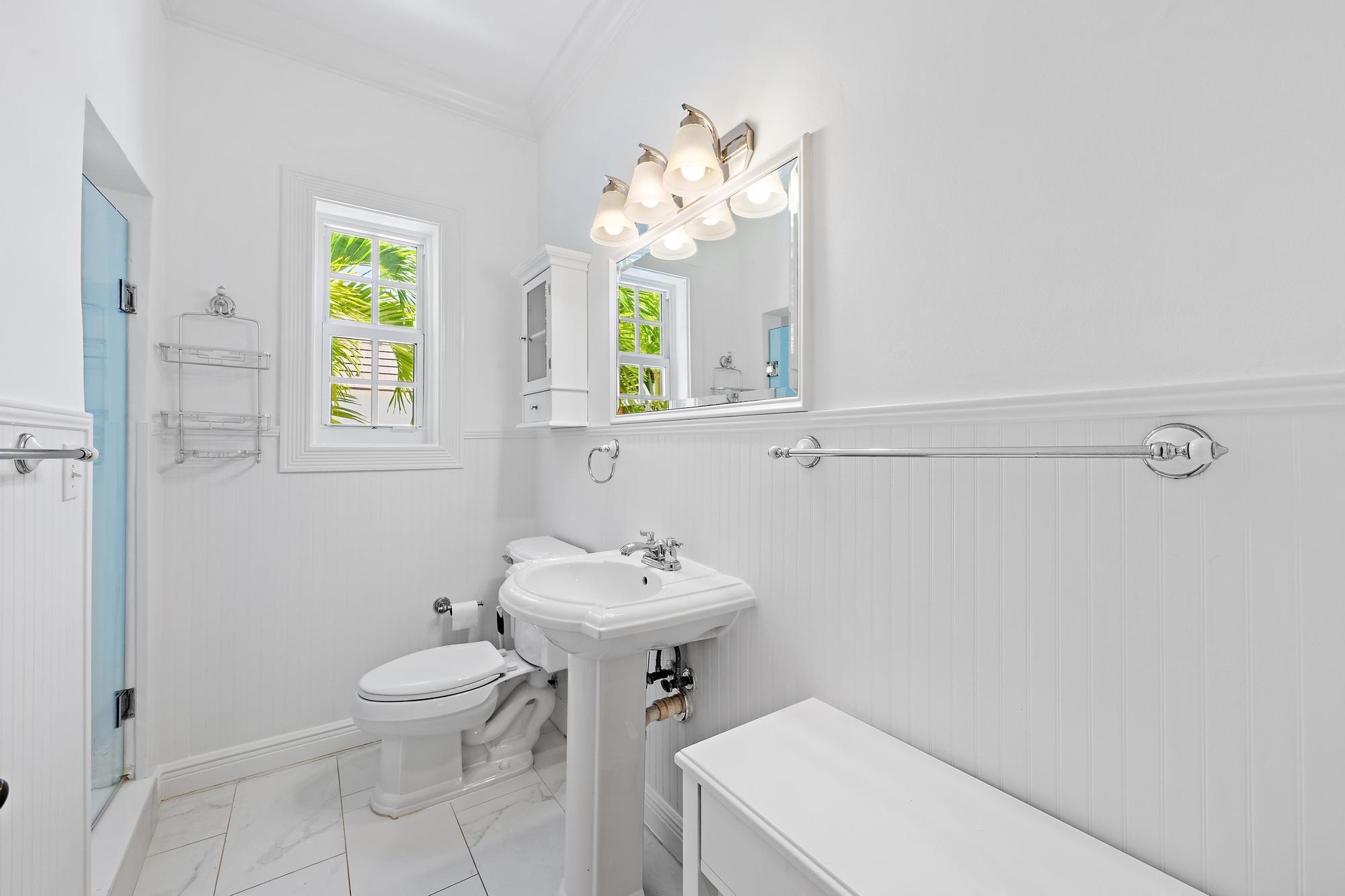 151 S County Road Unit: 1st Fl