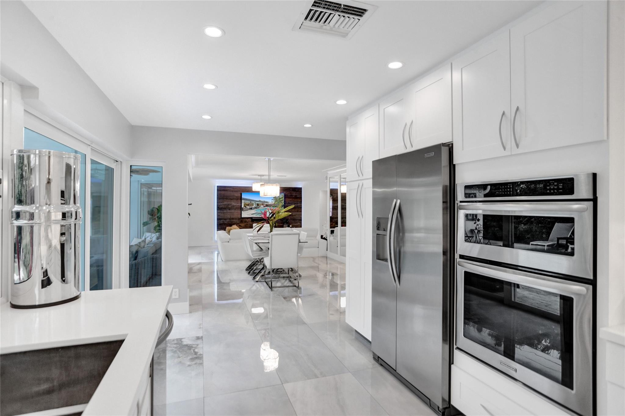 2051 NE 59th Court
