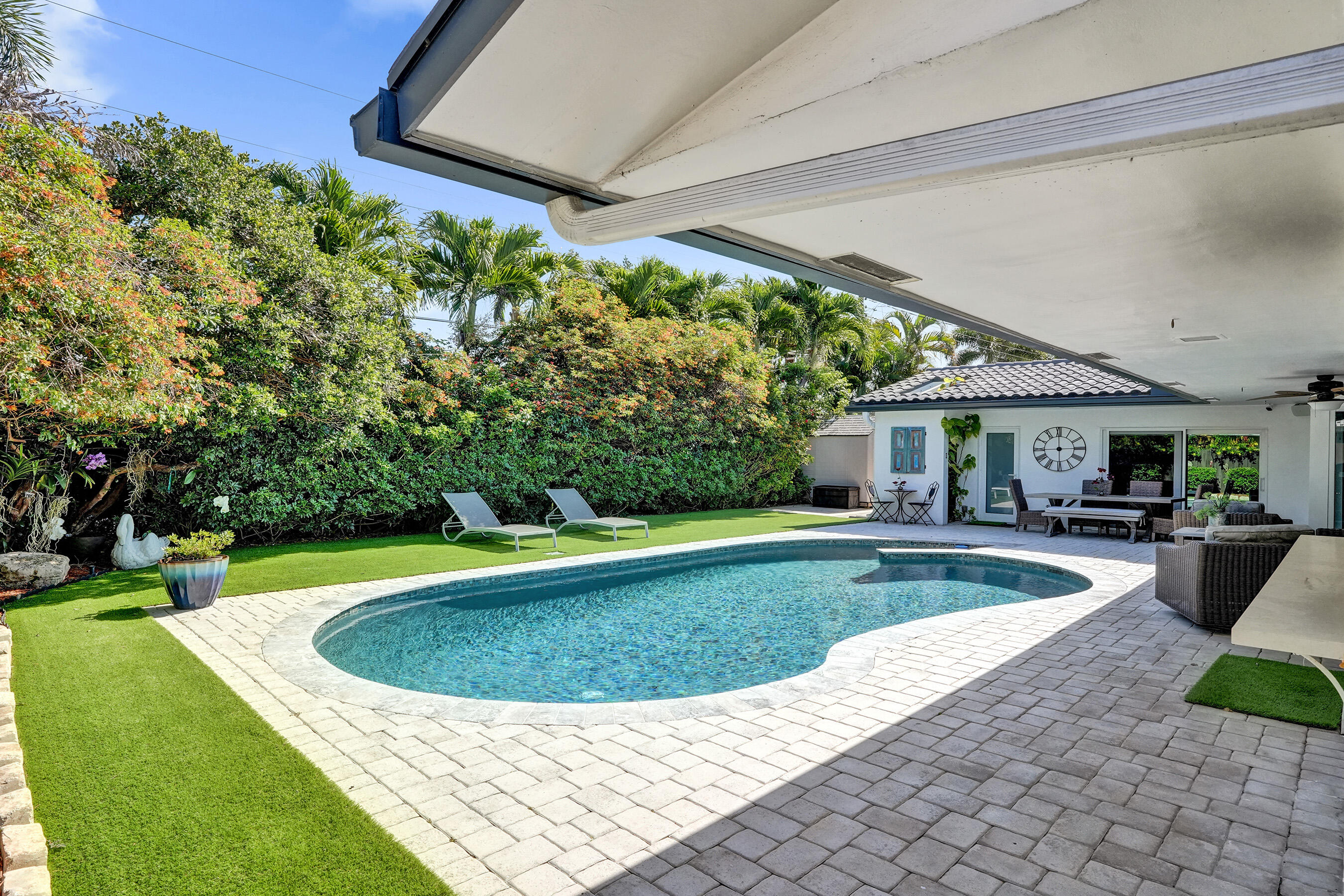 2051 NE 59th Court