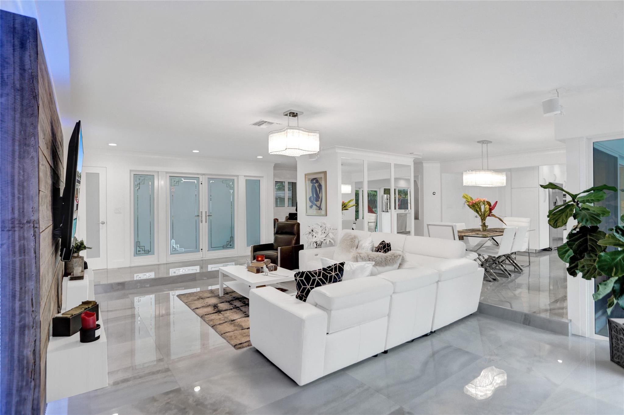 2051 NE 59th Court