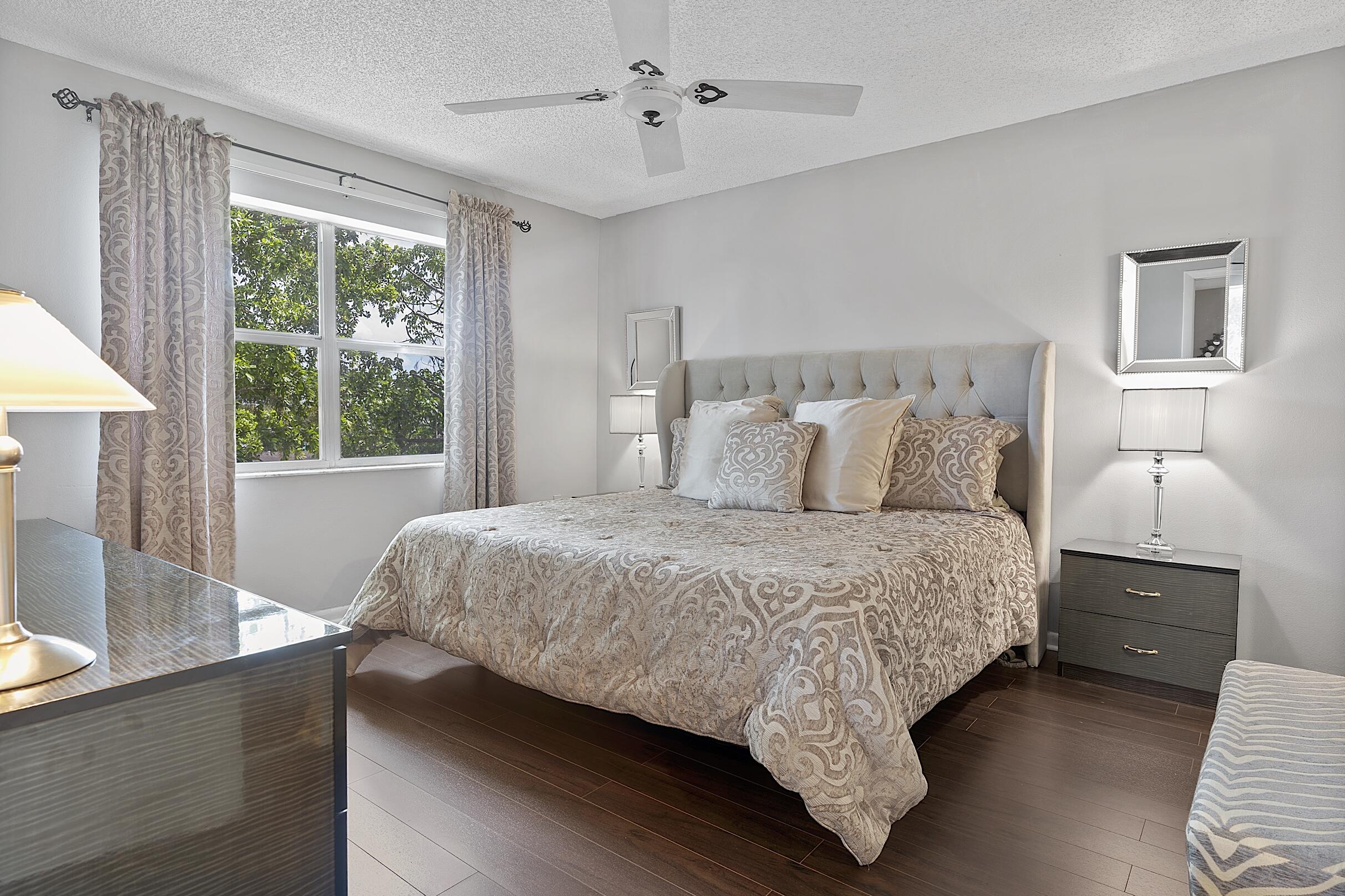 9370 Sunrise Lakes Boulevard Unit: 304