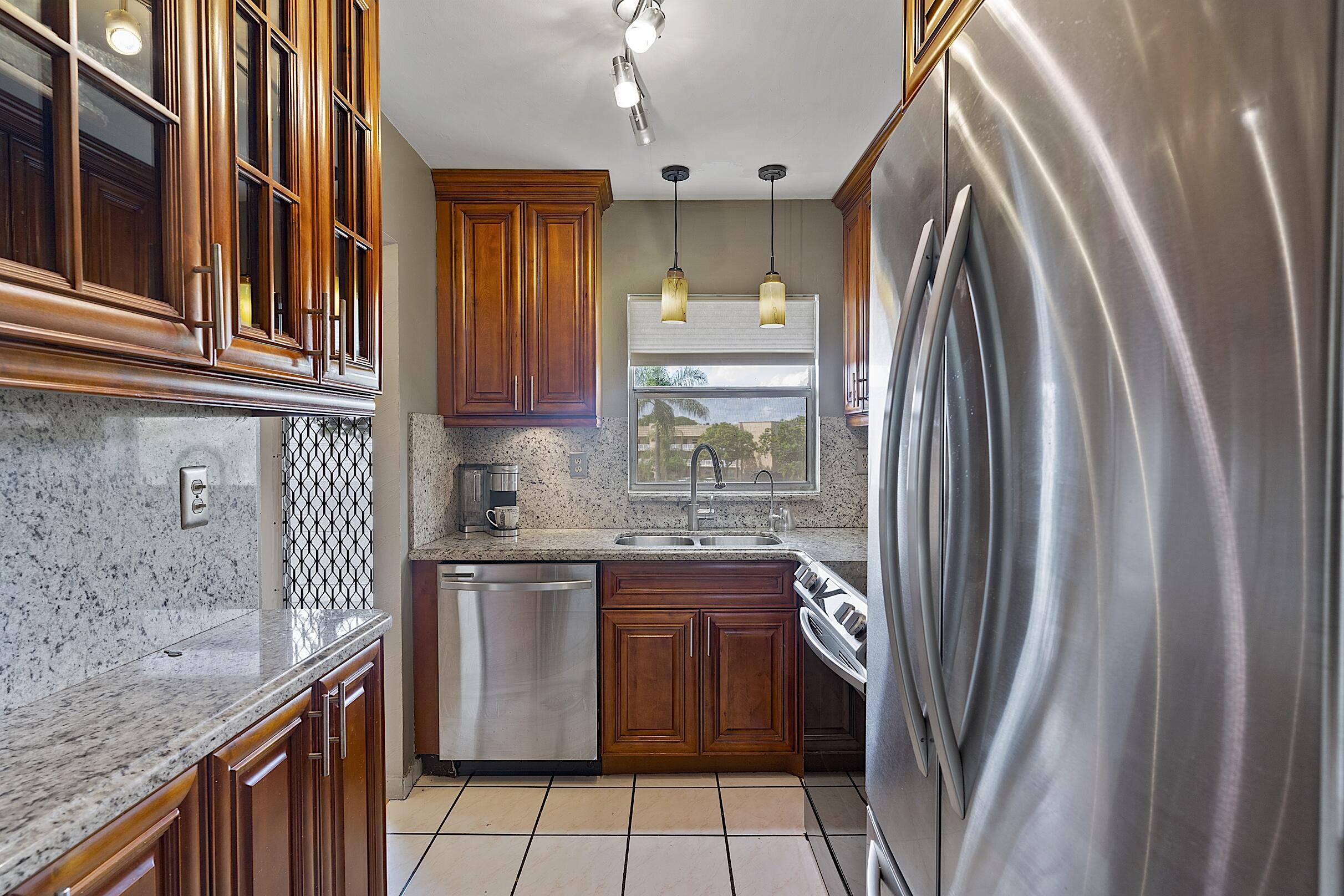 9370 Sunrise Lakes Boulevard Unit: 304